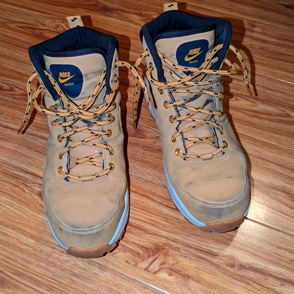 Nike Boots Size 9 Good Used Condition
